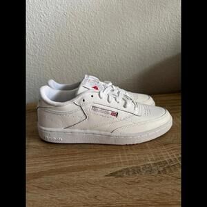 New Wo box Reebok Classic Club C 85 White sneaker Tennis Shoes Gum Women 8
